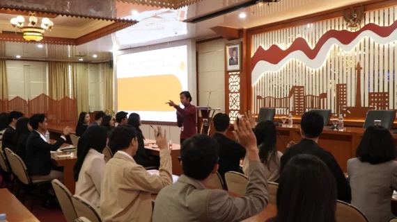 Kolaborasi Golden English & Abang None: Skill Global Duta Jakarta